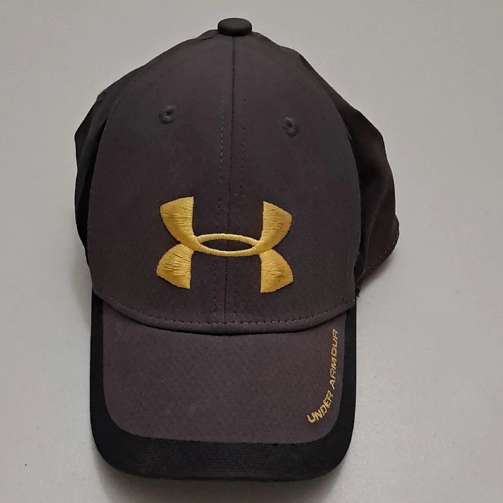 Under Armour Kids OS Dark Gray Cap with Yellow Logo